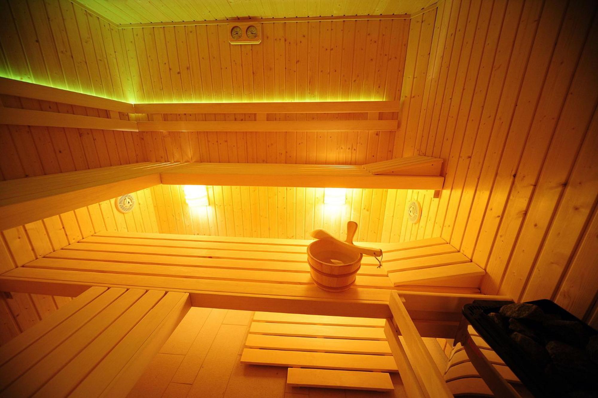 Hotel Kazimierski Zdroj ヤノビエツ エクステリア 写真